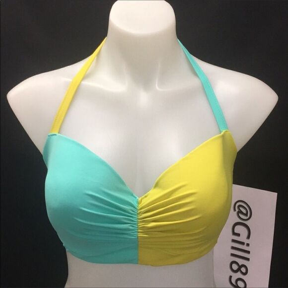 🆕💛💚Victoria secret }   Swimsuit - Picture 4 of 8